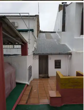 Vista exterior de Casa adosada en venta en Fuerte del Rey con Aire acondicionado, Calefacción y Trastero