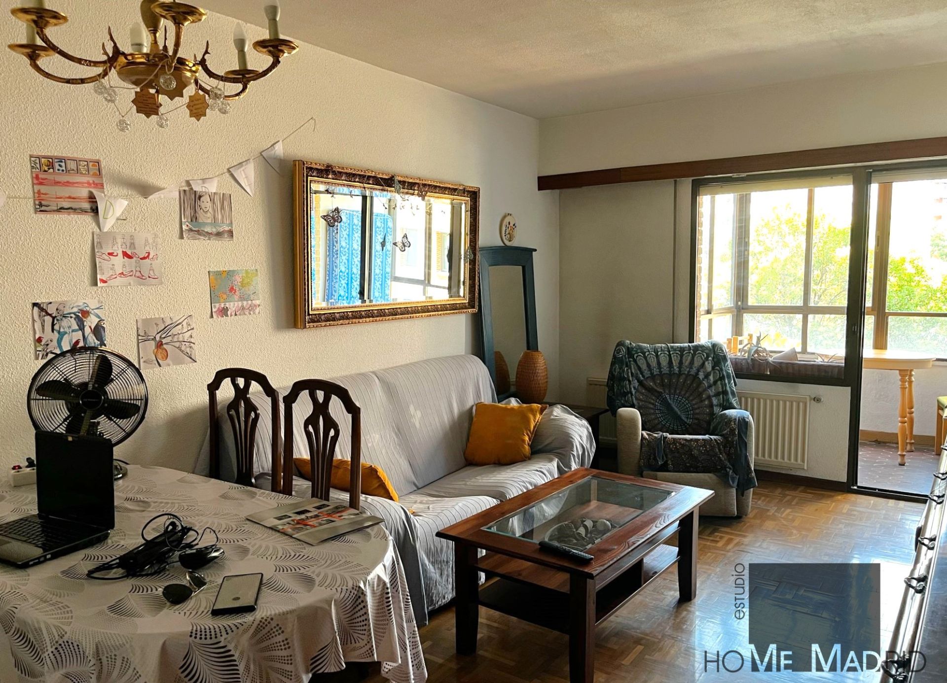 Sala d'estar de Pis en venda en  Madrid Capital amb Calefacció i Terrassa