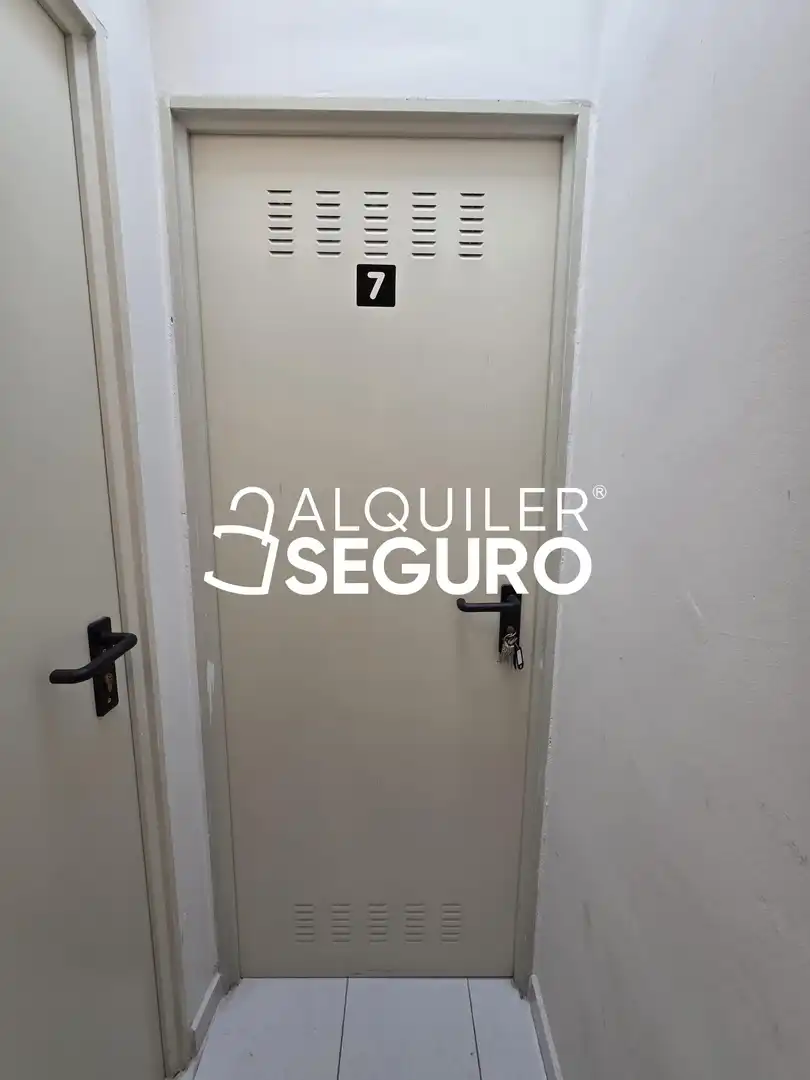 Piso de alquiler en Burgos con Calefacción, Terraza y Trastero