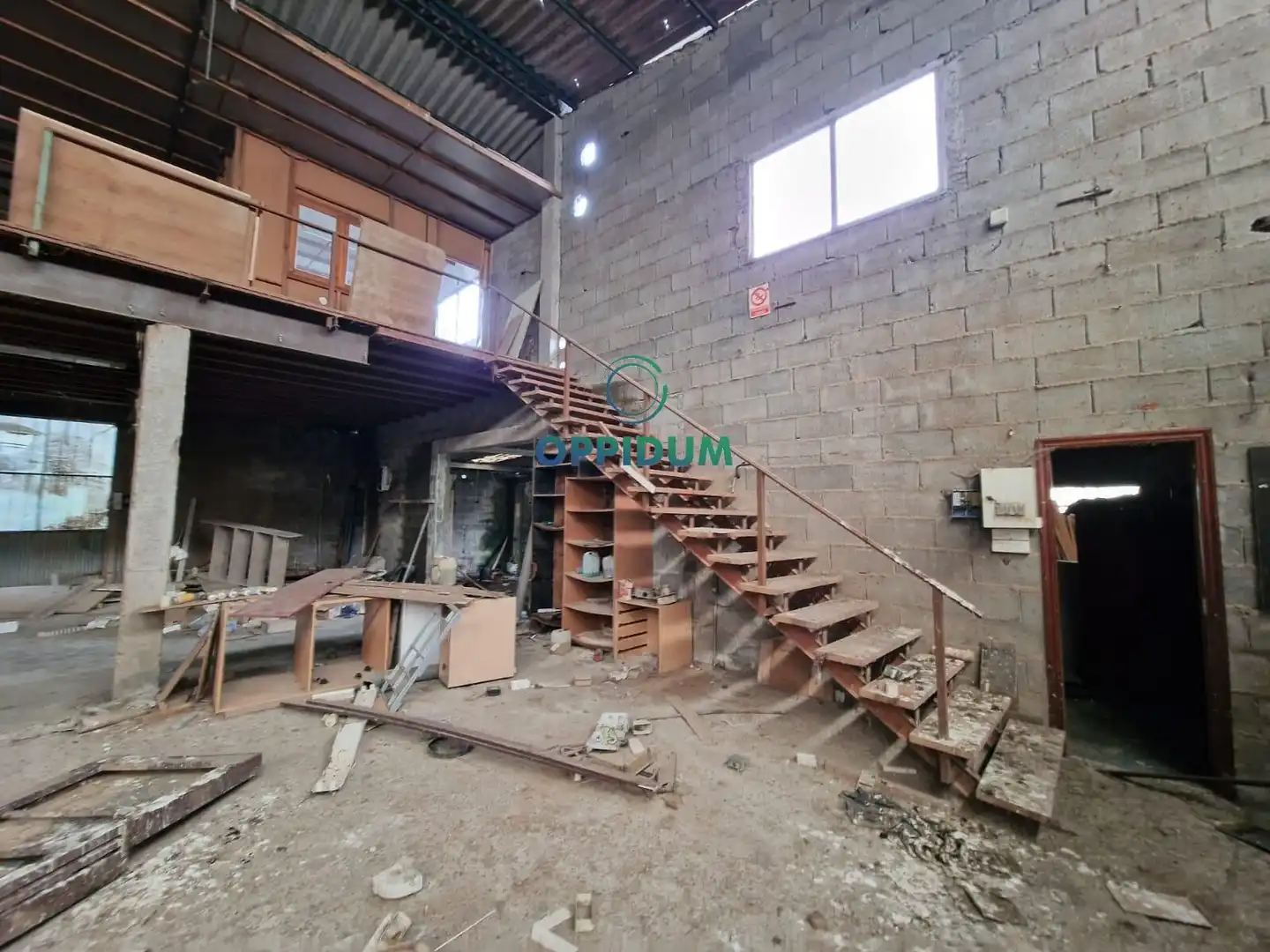 Industrial buildings for sale in Touro