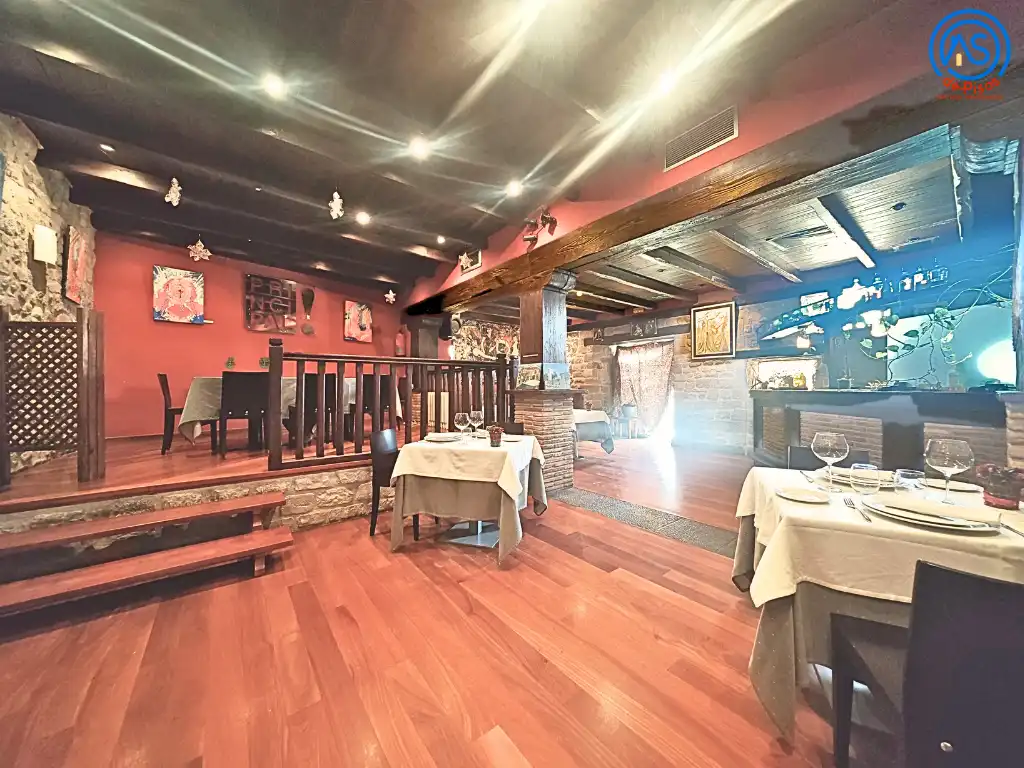 Houses for sale in Sos del Rey Católico  with Air Conditioner, Heating and Private garden