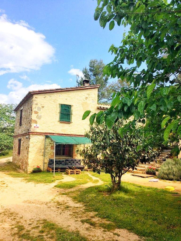 Exterior view of Country house for sale in Llinars del Vallès