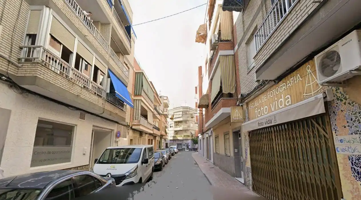 Appartamento in vendita a Calle PINTOR VELAZQUEZ, imagen 2
