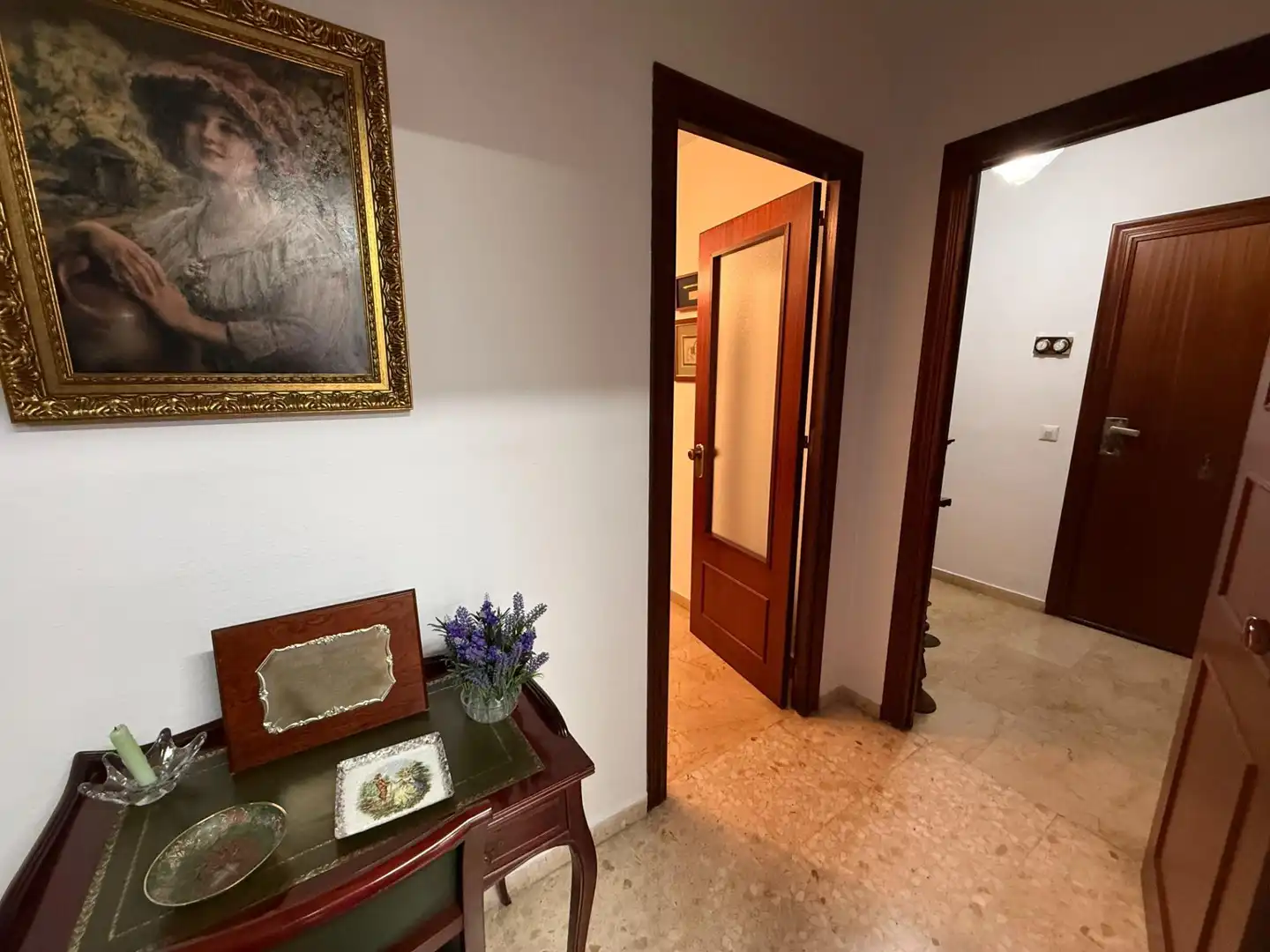 Flat for sale in Algeciras  with Air Conditioner