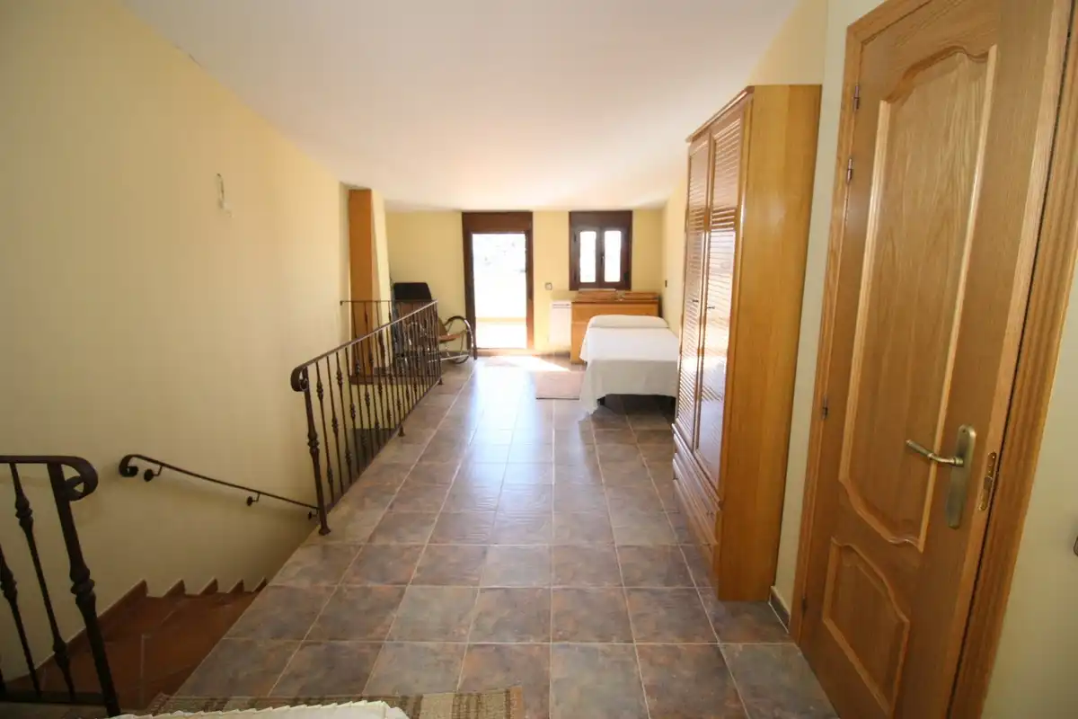 Casa o xalet en venda en Pedro Bernardo amb Calefacció, Terrassa i Moblat