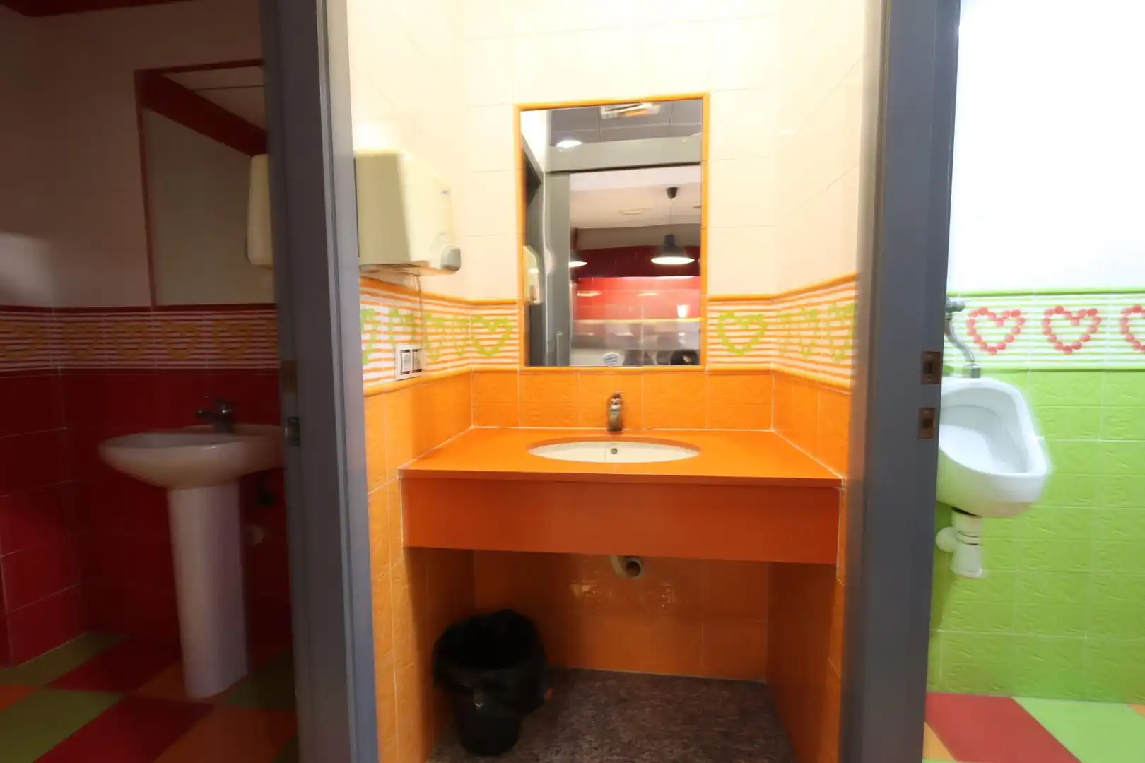 Local comercial de lloguer a Núcleo Urbano, imagen 7
