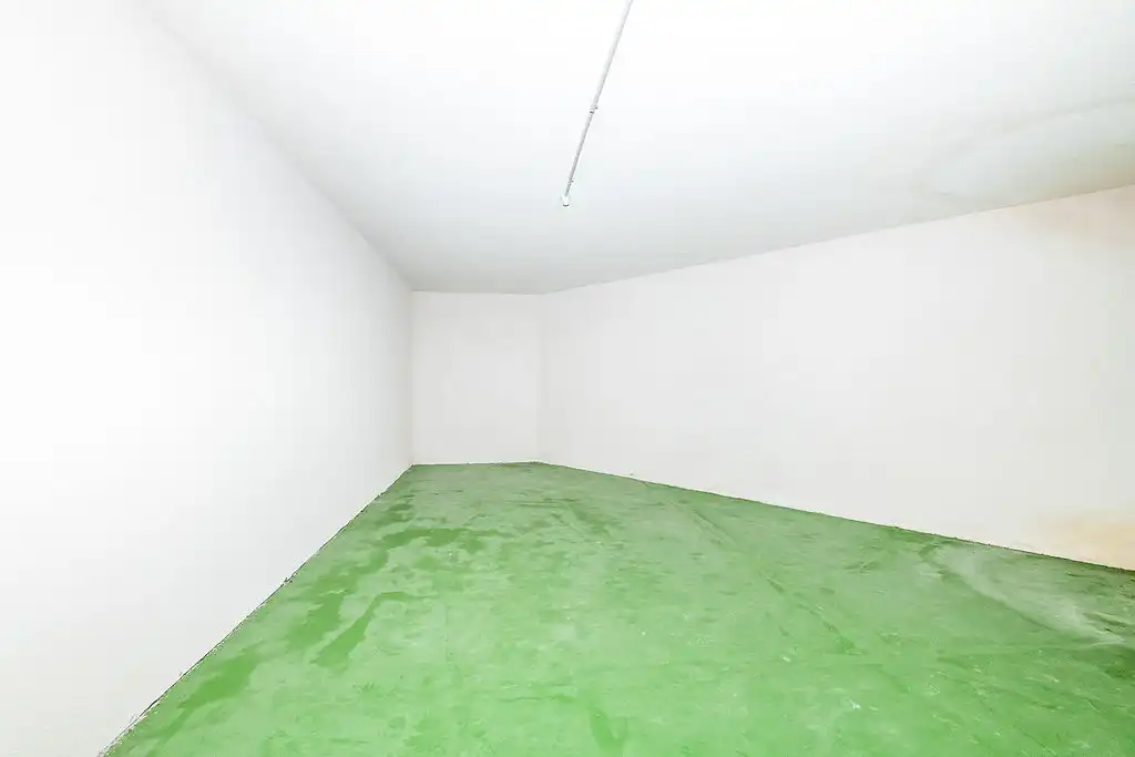 Garage for sale in Sopela