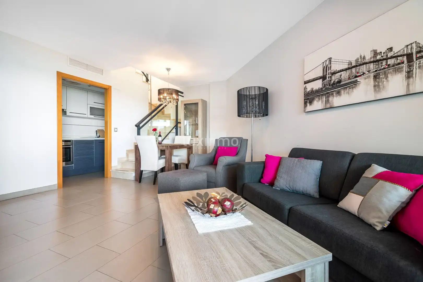 Sala de estar de Ático en venta en L'Alfàs del Pi con Aire acondicionado, Calefacción y Jardín privado