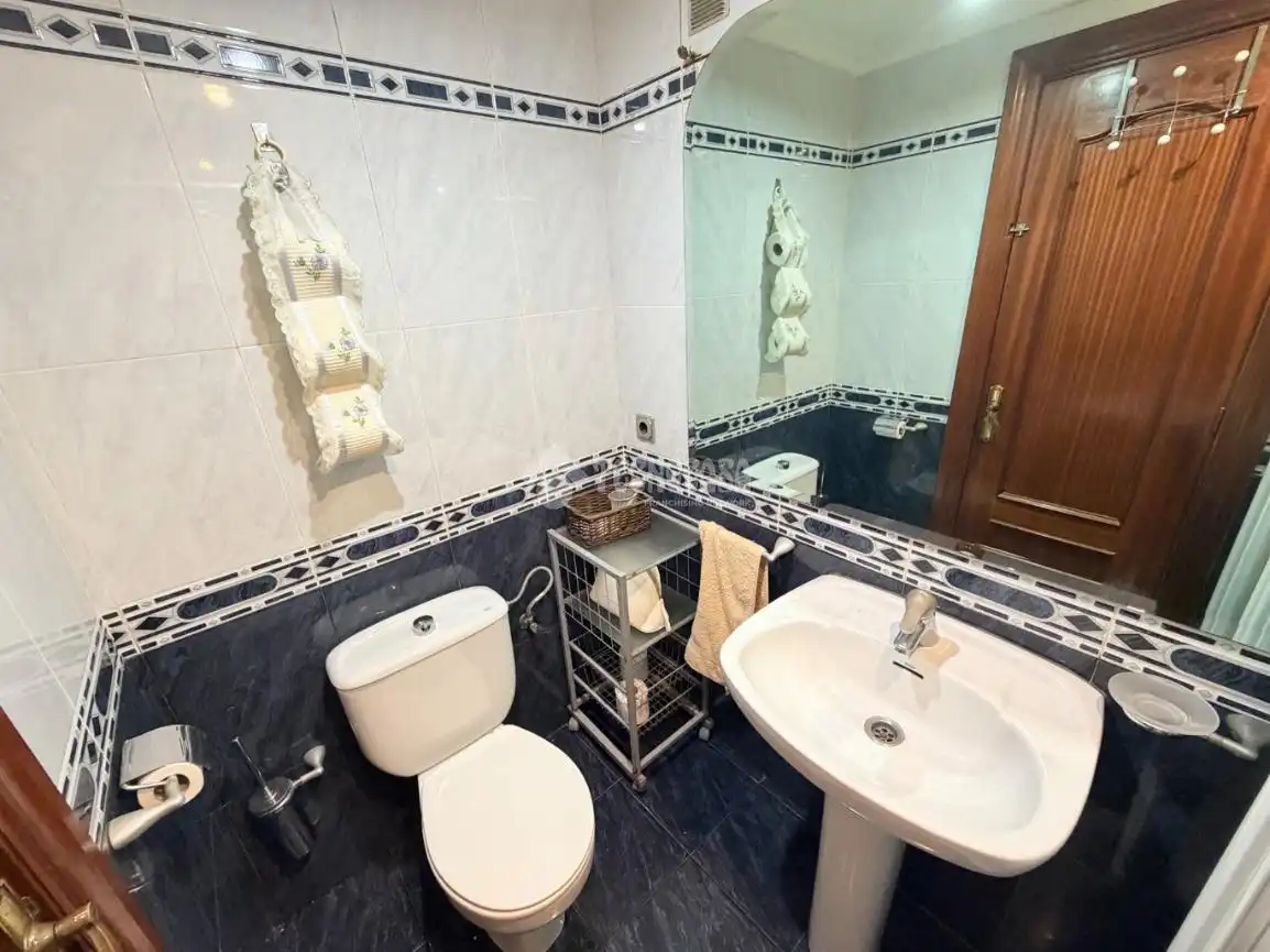 Baño de Piso en venta en Santander con Calefacción, Parquet y Trastero