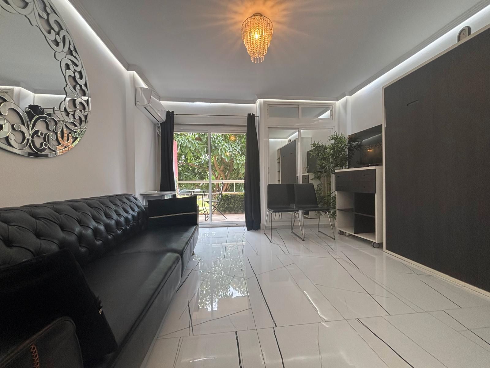 Wohnzimmer von Wohnung zum Verkauf in Benalmádena mit Klimaanlage, Terrasse und Möbliert