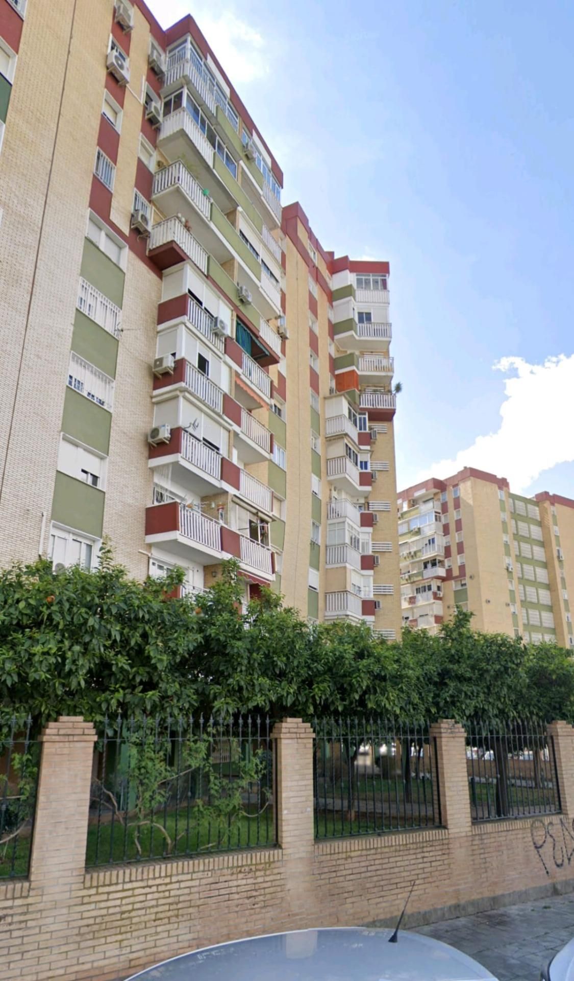Exterior view of Flat for sale in  Sevilla Capital  with Air Conditioner and Terrace