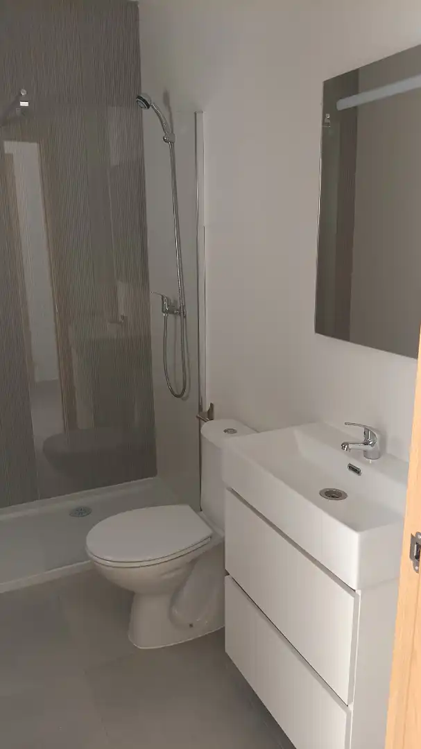 Bany de Casa adosada de lloguer en Cartagena amb Jardí privat, Moblat i Forn