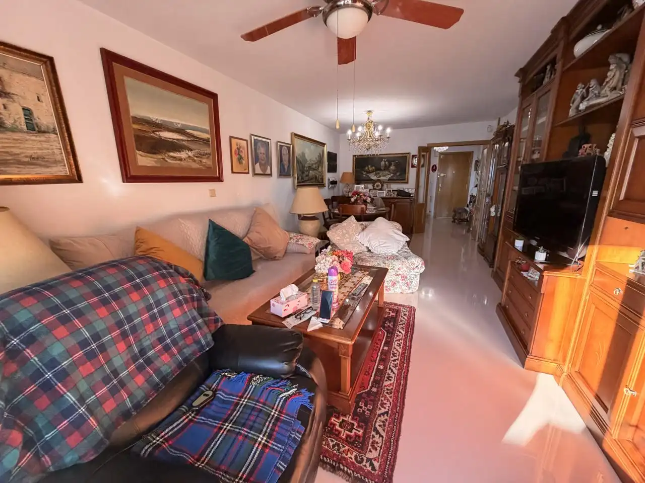 Sala de estar de Piso en venta en Alicante / Alacant con Terraza, Trastero y Piscina comunitaria