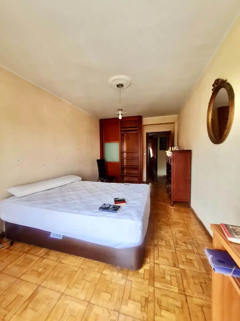 Habitación de Piso en venta en Gijón  con Parquet y Amueblado