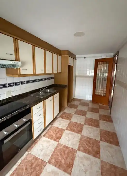 Cuina de Pis en venda en Valencia amb Forn i Balcó