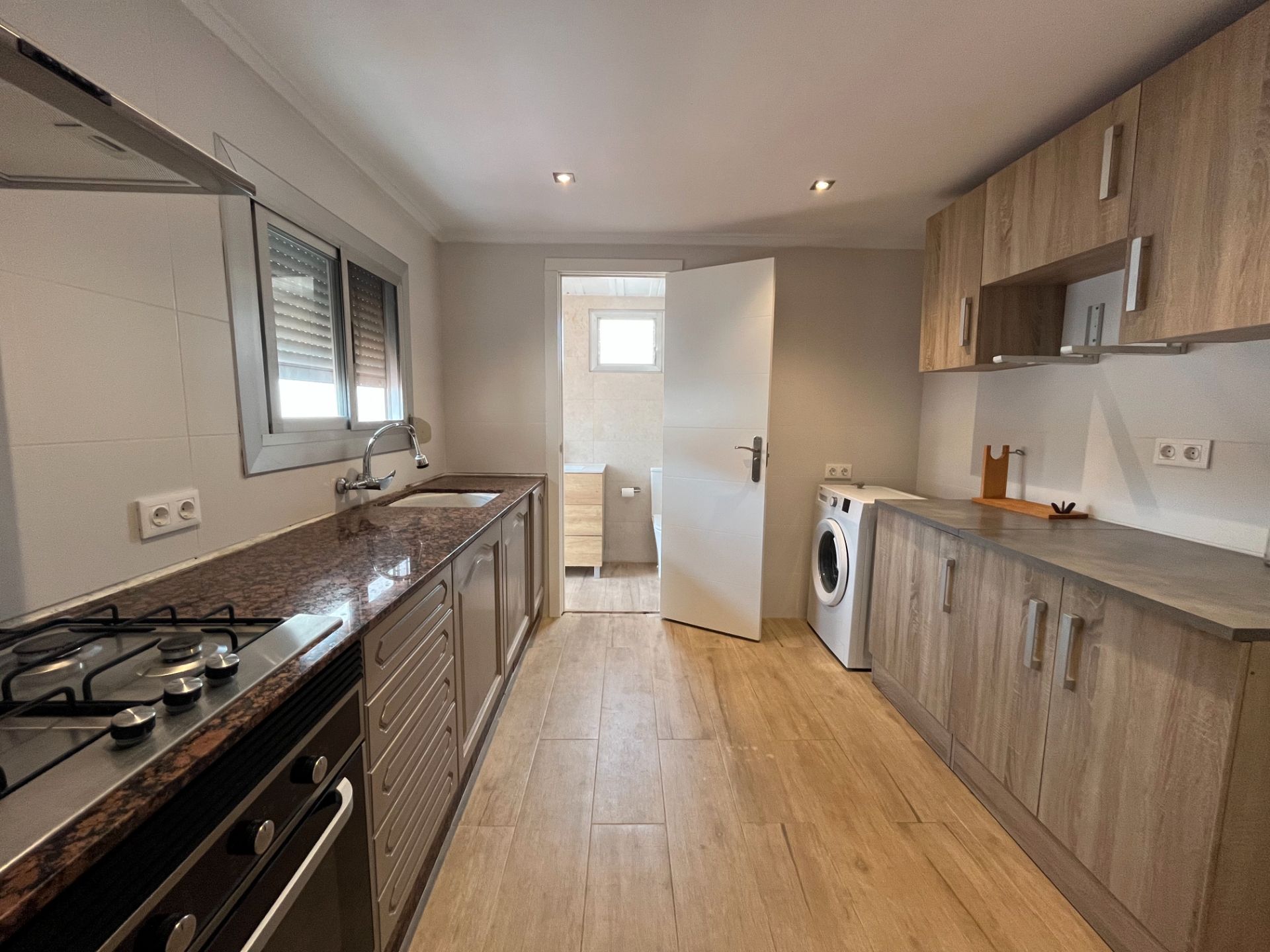 Kitchen of Flat for sale in  Valencia Capital  with Air Conditioner, Heating and Terrace