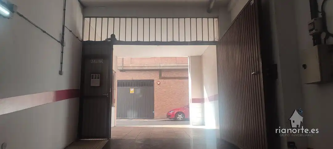 Parking à louer à Sama, imagen 7
