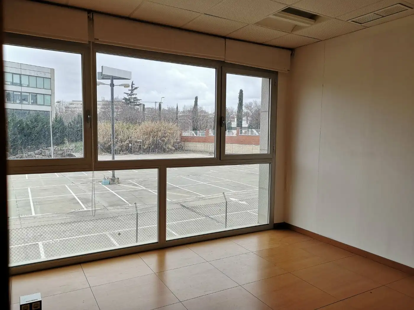 Bureau à louer à Carrer de Can Solà