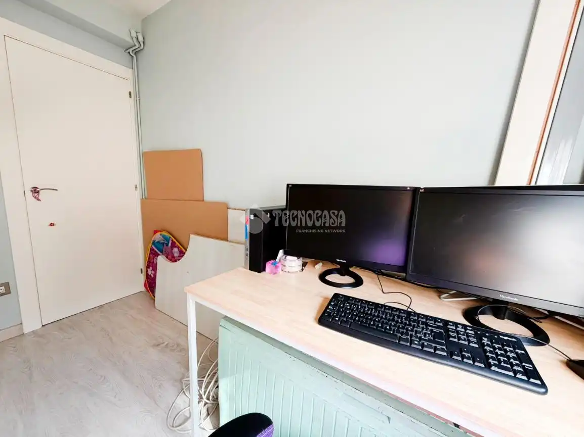 Wohnung zum Verkauf in Zaragoza mit Klimaanlage, Heizung und Parkett