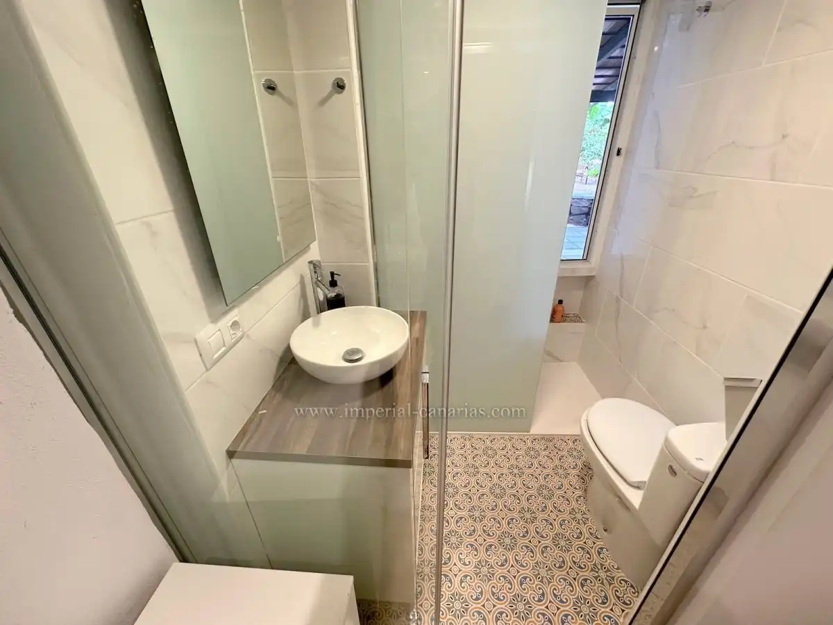 Bathroom of Apartments for rent in La Orotava  with Furnished