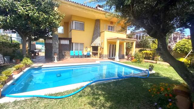 Casa-chalet en Venta en Carrer dels Pescadors en Sector Est