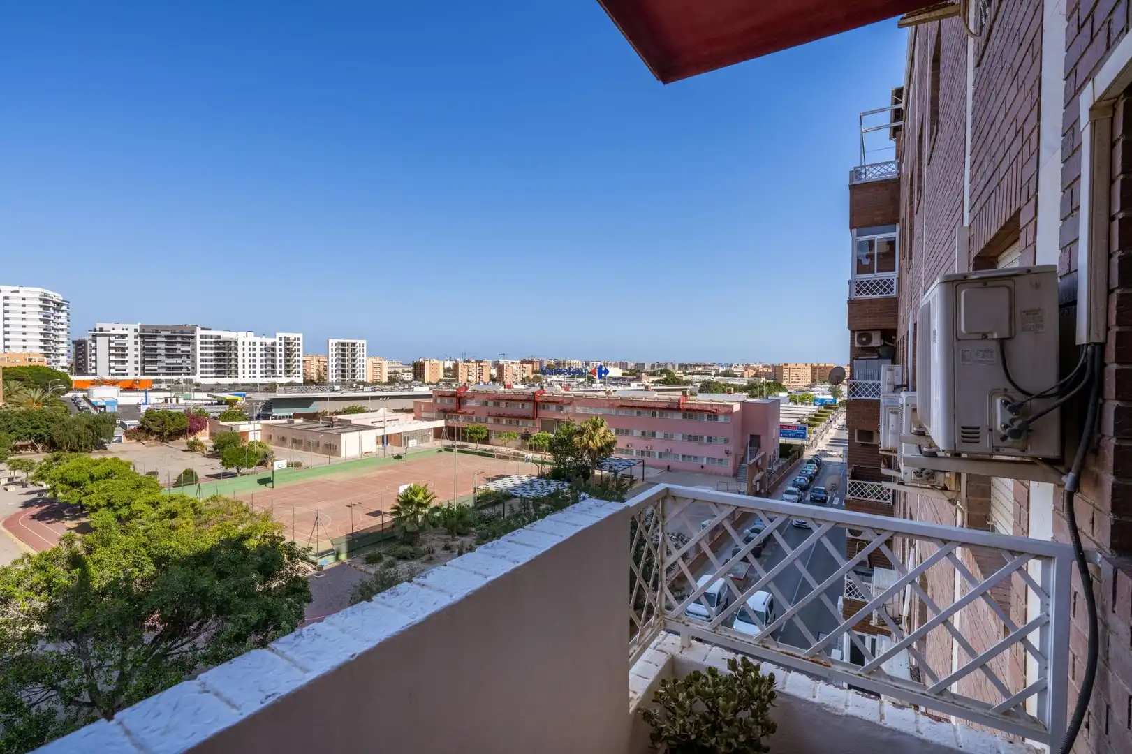 Balcony of Flat for sale in Almería  with Air Conditioner, Storage room and Balcony