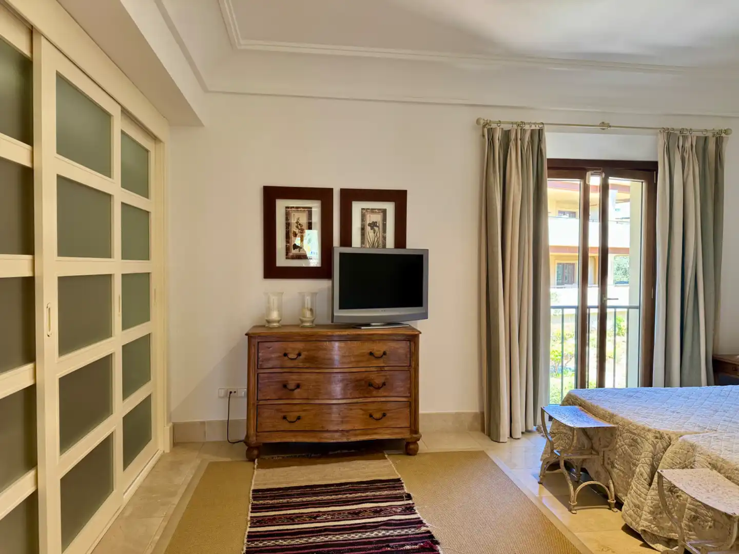 Living room of Flat for sale in Sotogrande  with Air Conditioner, Heating and Private garden