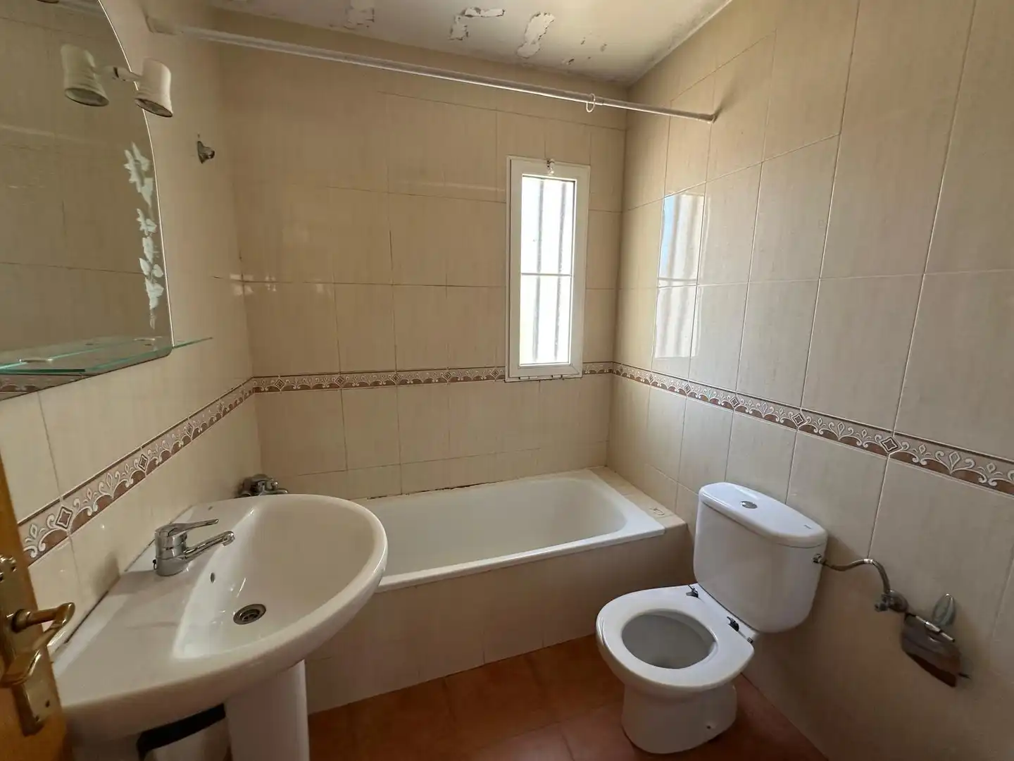 Baño de Casa o chalet en venta en Aspe con Jardín privado, Balcón y Alarma