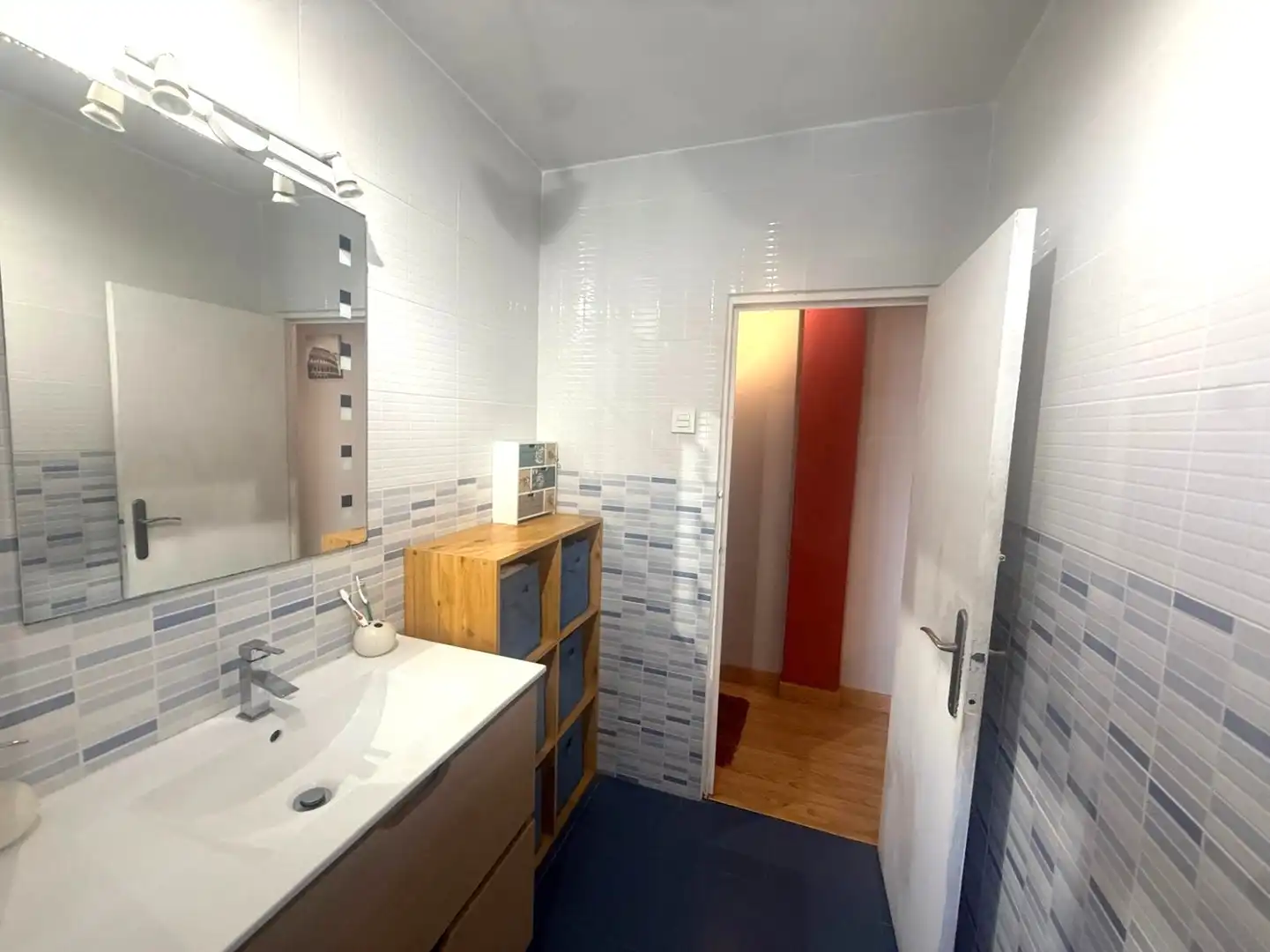 Bathroom of Flat for sale in Avilés  with Furnished