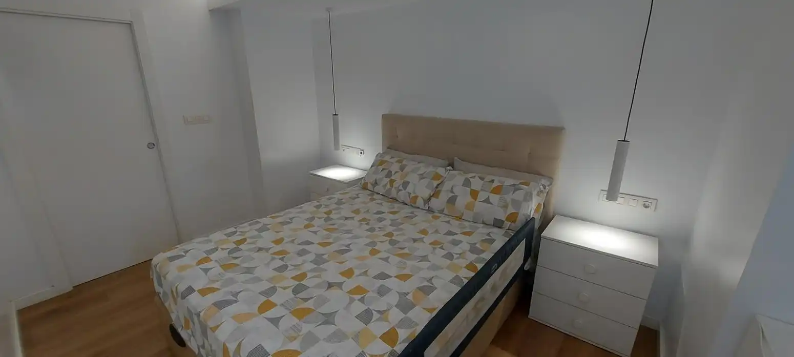 Habitación de Piso de alquiler en Sagunto / Sagunt con Jardín privado, Terraza y Amueblado