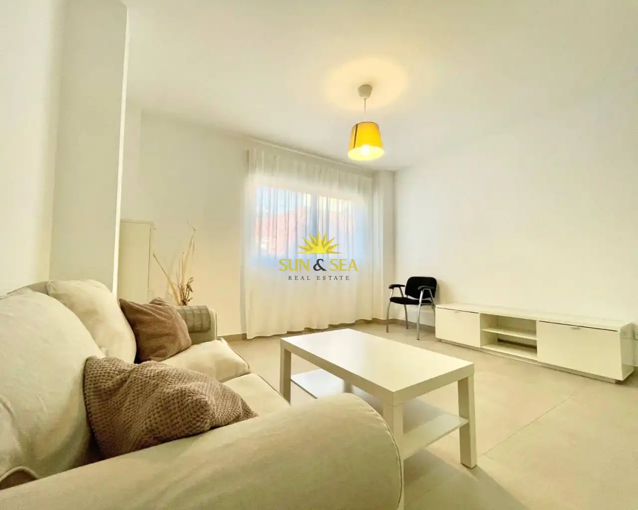 Sala de estar de Piso de alquiler en Murcia con Aire acondicionado, Calefacción y Amueblado