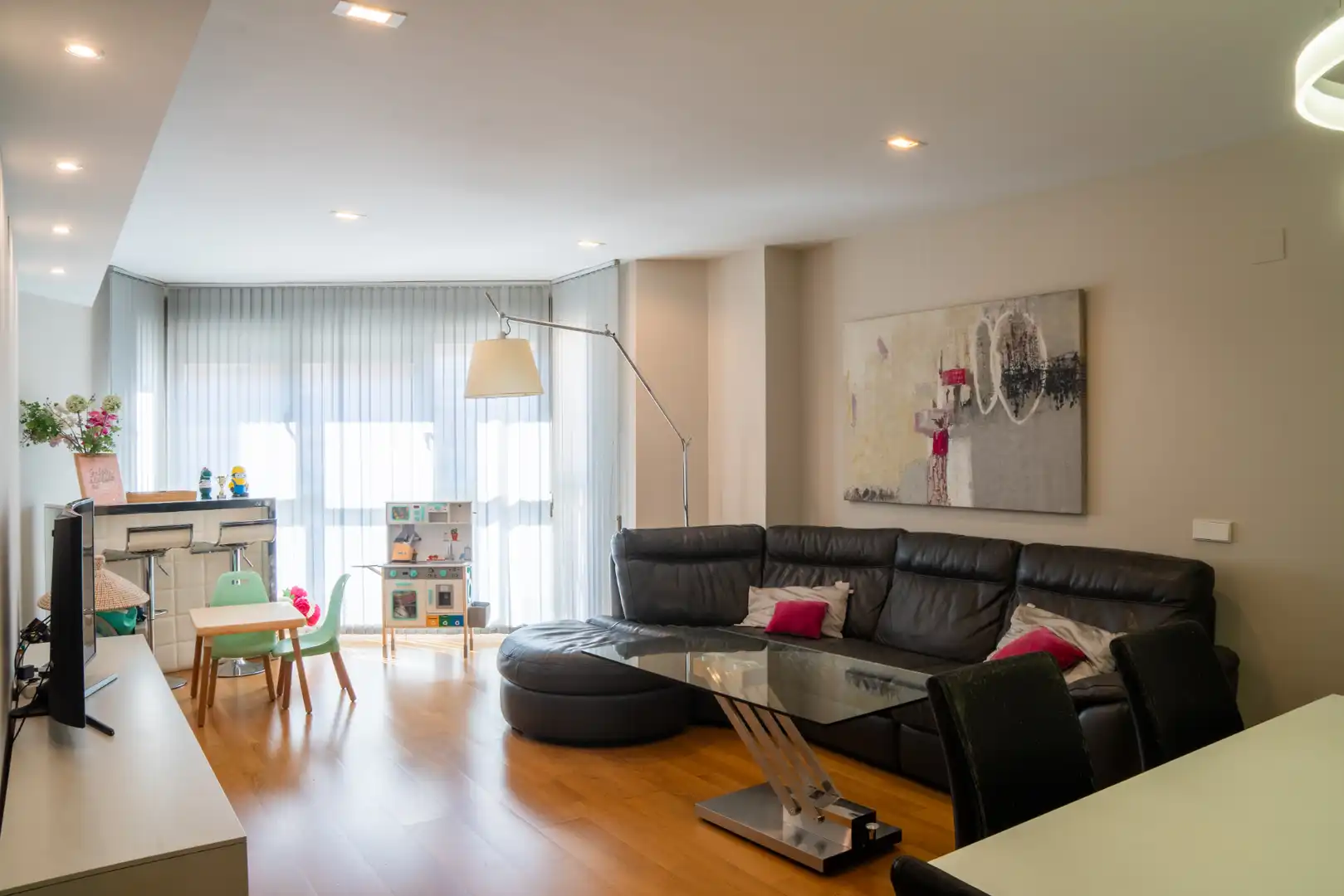 Living room of Flat for sale in Alboraya  with Air Conditioner, Parquet flooring and Storage room