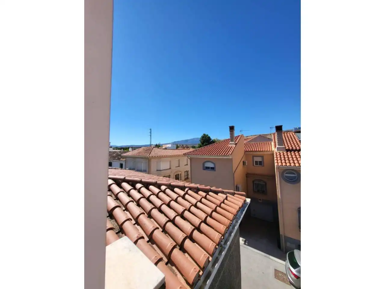 Vista exterior de Casa o xalet en venda en Baza amb Calefacció i Terrassa