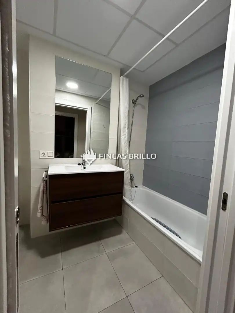 Badezimmer von Wohnung zum Verkauf in Cáceres mit Heizung, Terrasse und Abstellraum