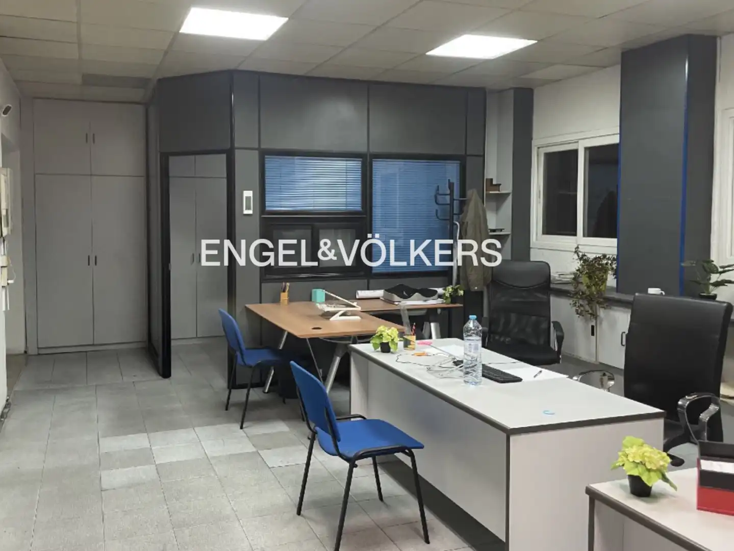 Fabrikhallen zum Verkauf in Ripollet