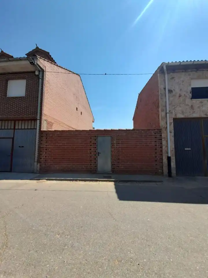 Vista exterior de Residencial en venta en Cimanes de la Vega