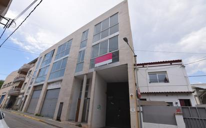 Exterior view of Industrial buildings for sale in El Masnou