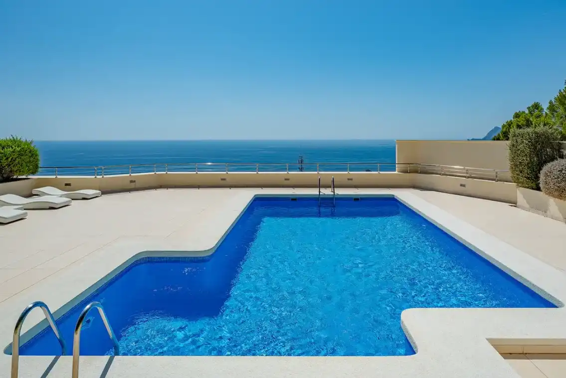 Piscina de Apartamento en venta en Altea con Aire acondicionado, Calefacción y Amueblado
