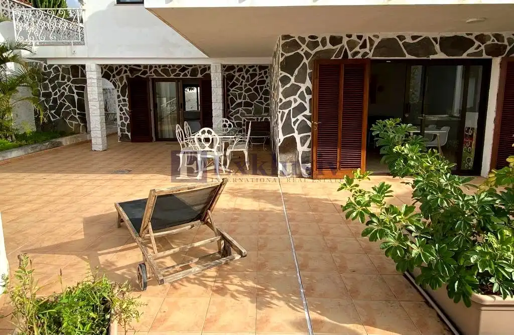 Terrasse von Erdgeschoss zur Miete in Puerto de la Cruz mit Privatgarten, Terrasse und Möbliert