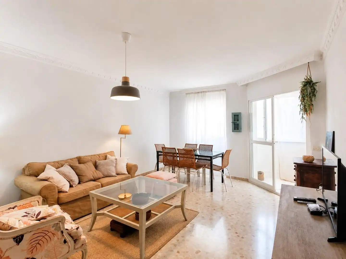 Sala de estar de Piso en venta en Rincón de la Victoria con Terraza y Amueblado