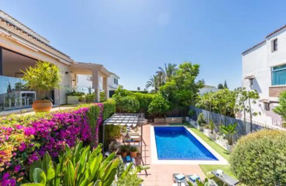 Maison avec terrasse à vendre à Calahonda, imagen 2