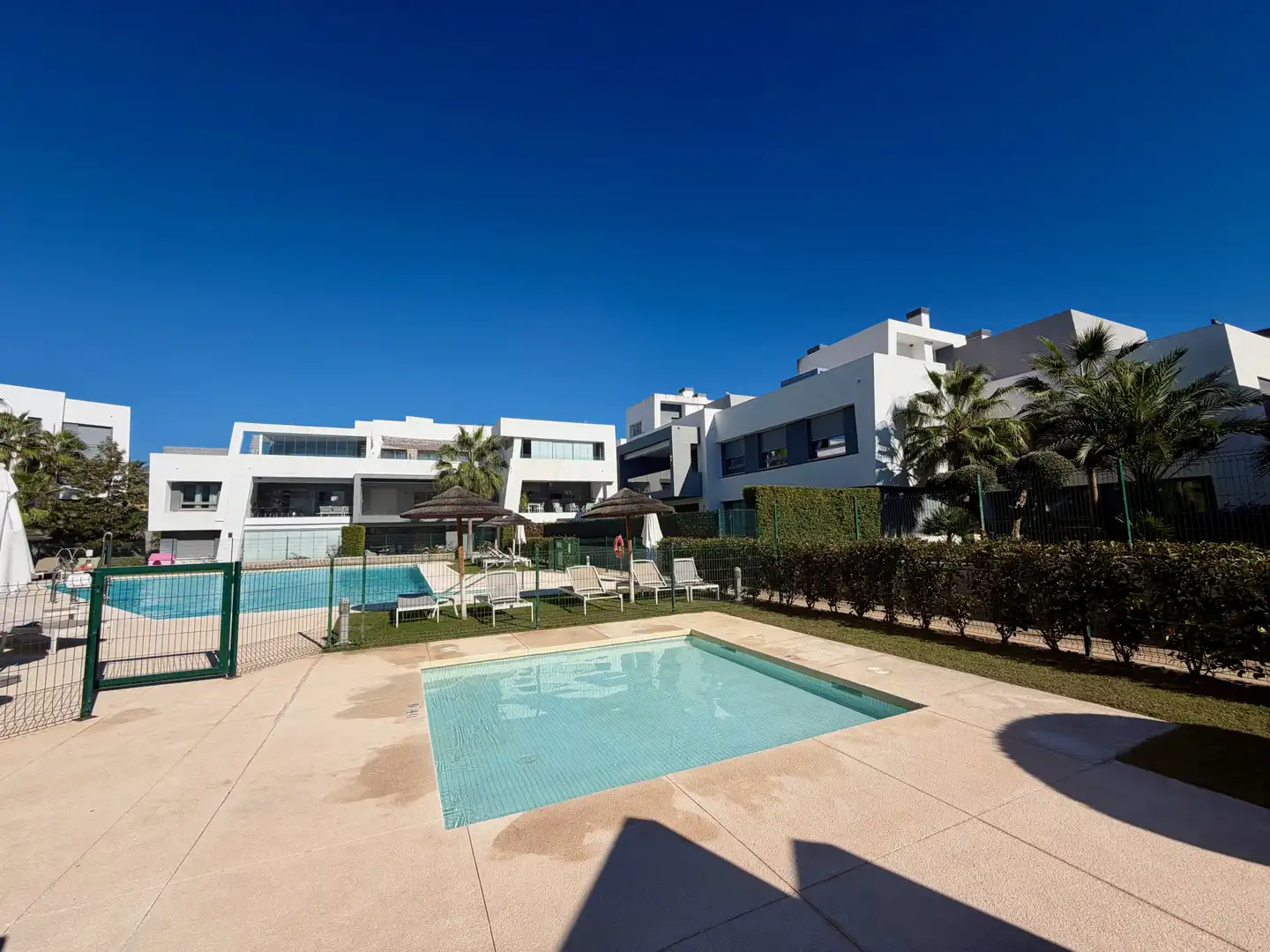 Piscina de Planta baja de alquiler en Selwo