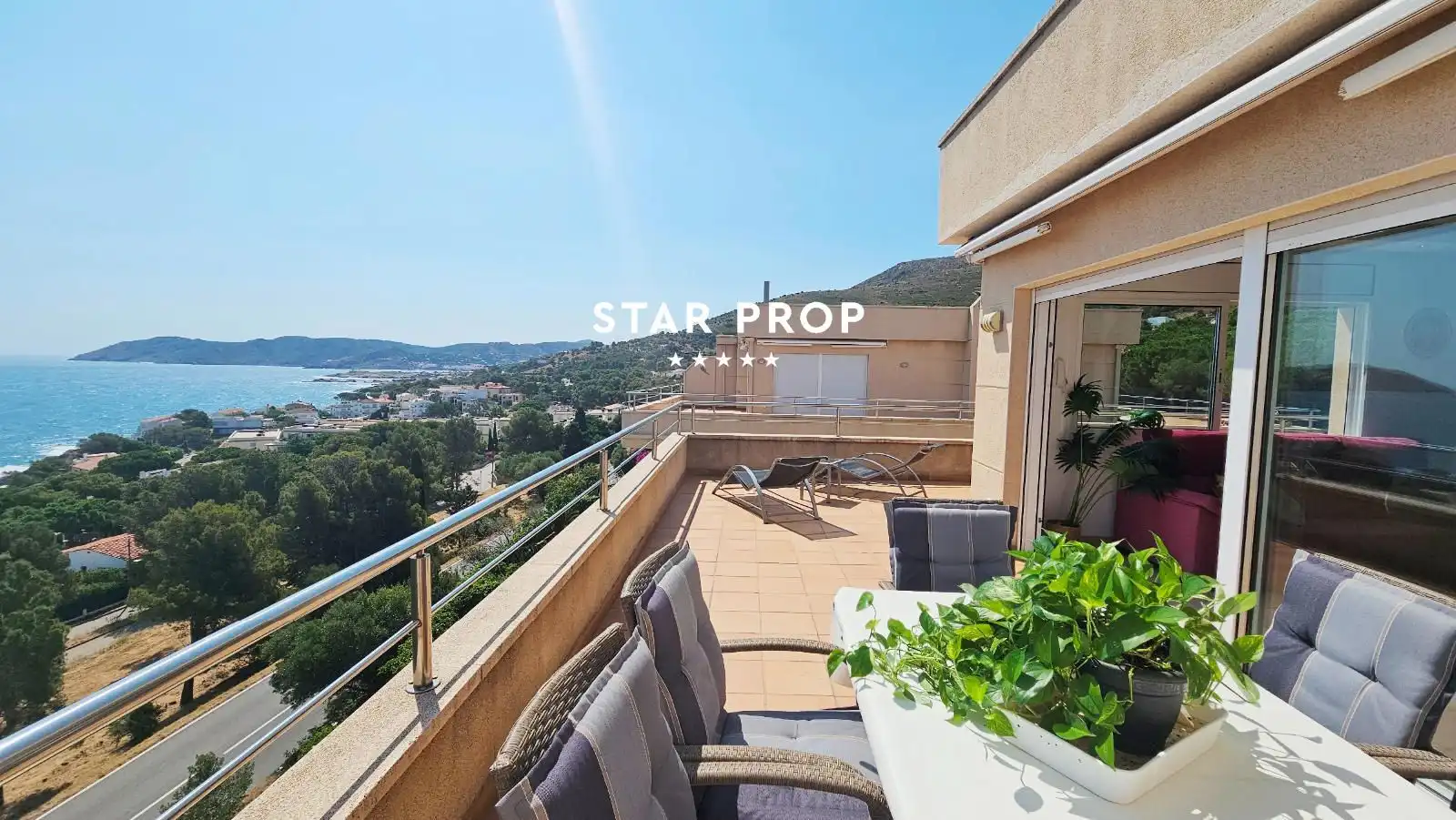 Terrasse von Dachboden zum Verkauf in Llançà mit Klimaanlage, Heizung und Terrasse