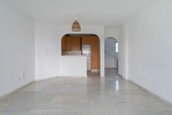 Dúplex amb piscina en venda a Calle Jose Orbaneja De Calahonda, imagen 17