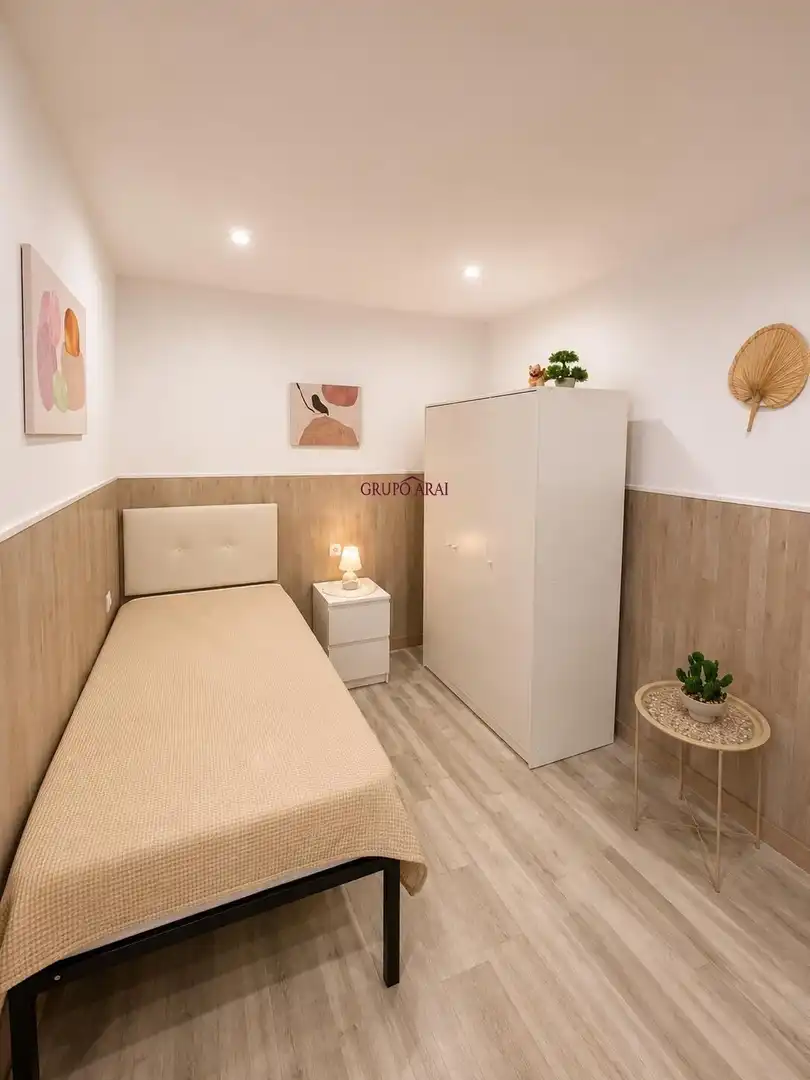 Habitación de Planta baja en venta en Alicante / Alacant