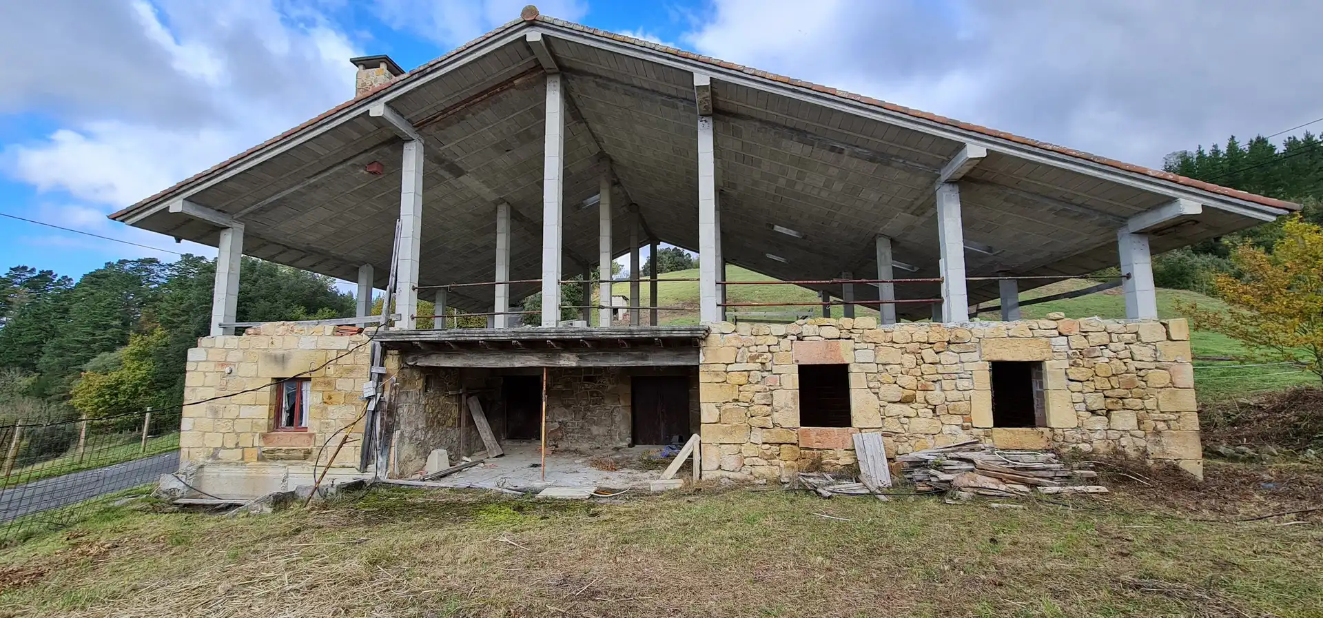 Exterior view of Houses for sale in Berriz