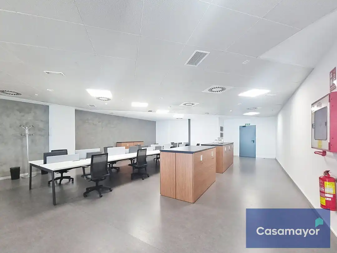 Ufficio con ascensore in affitto a Avinguda de Jean Claude Combaldieu, imagen 3