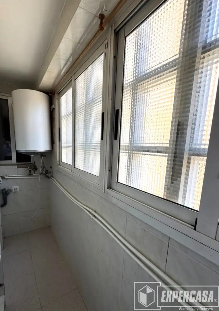 Balcony of Flat for sale in Xirivella  with Air Conditioner and Heating