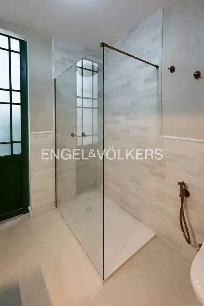 Baño de Casa o chalet en venta en Burjassot con Aire acondicionado, Calefacción y Jardín privado