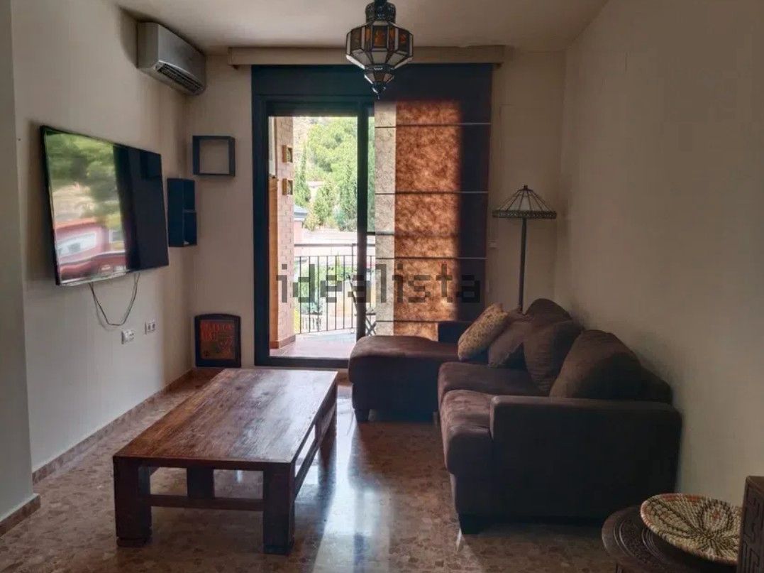 Sala d'estar de Pis de lloguer en Montserrat amb Terrassa, Moblat i Balcó